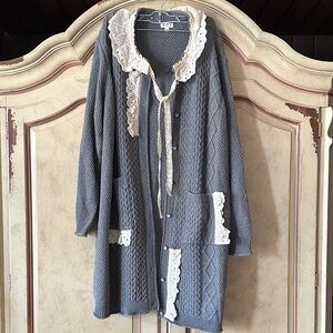 POL Gray Knit Button Cardigan with Cream Lace Accents size Small